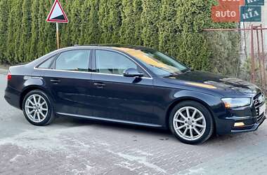 Седан Audi A4 2014 в 
