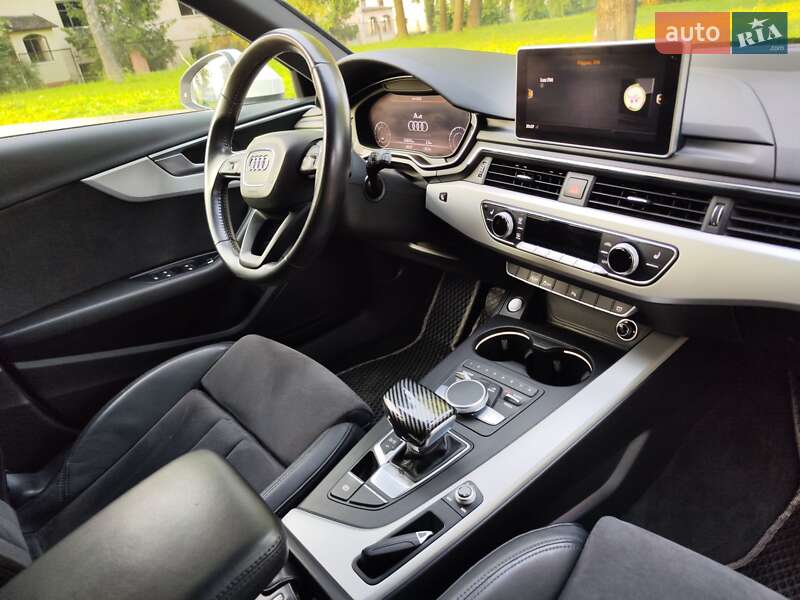 Универсал Audi A4 2016 в Львове