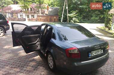 Седан Audi A4 2001 в 