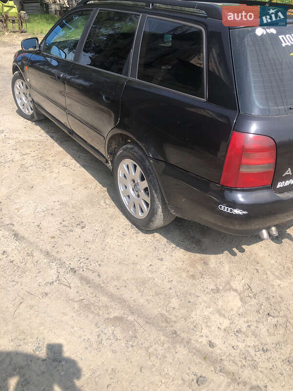Универсал Audi A4 1996 в Млинове фото 4 Универсал Audi A4 1996 в Млинове