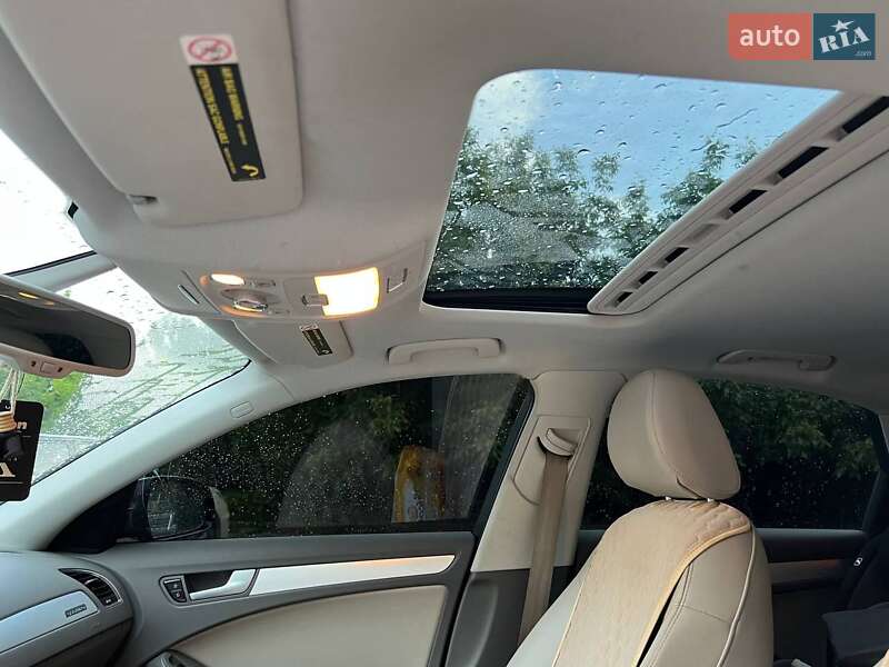 Седан Audi A4 2011 в Виннице
