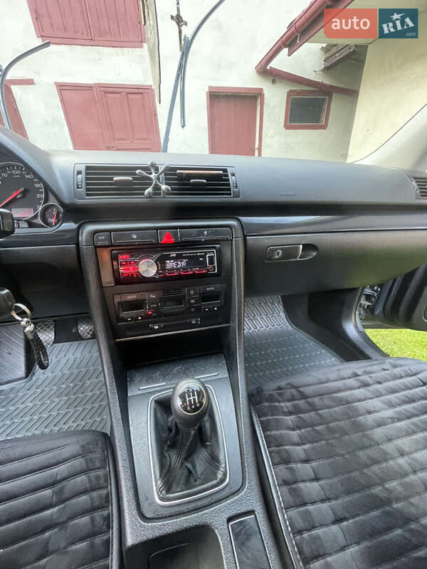 Седан Audi A4 2003 в Львове