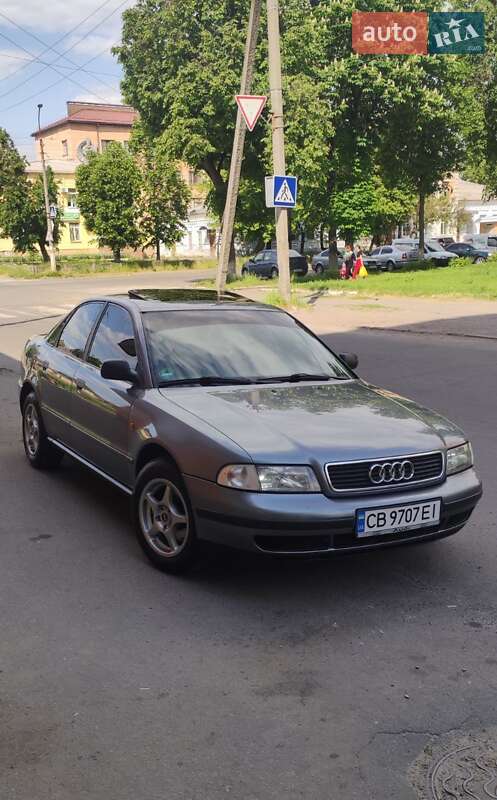 Седан Audi A4 1996 в Прилуках