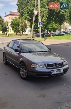 Седан Audi A4 1996 в 