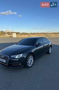 Седан Audi A4 2016 в 