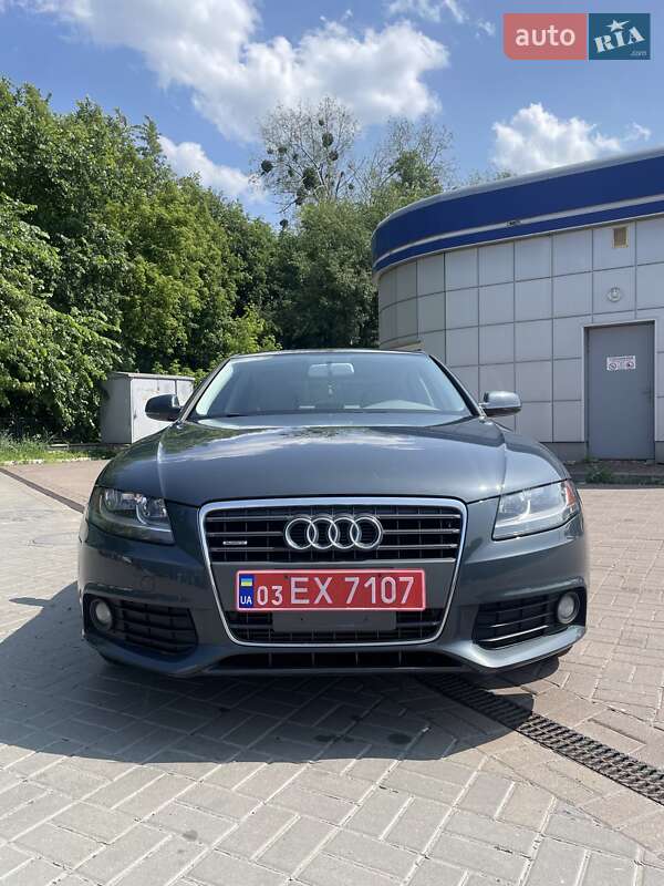 Седан Audi A4 2011 в Киеве