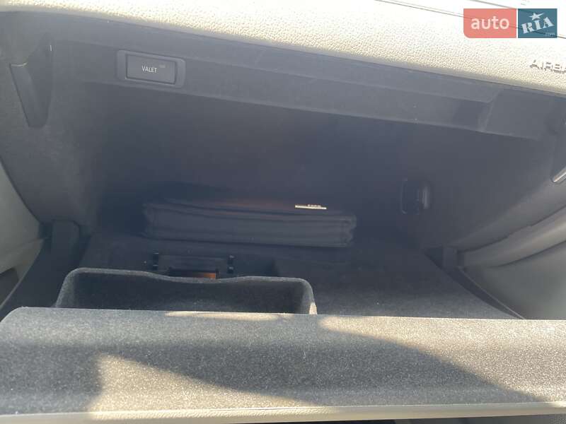 Седан Audi A4 2011 в Киеве