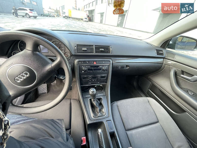 Универсал Audi A4 2001 в Сходнице фото 17 Универсал Audi A4 2001 в Сходнице