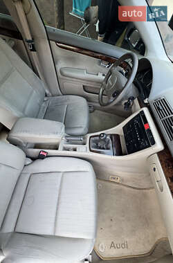 Седан Audi A4 2002 в 