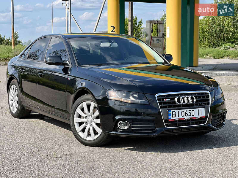 Седан Audi A4 2011 в Горішніх Плавнях