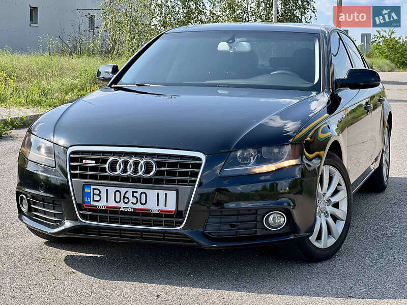 Седан Audi A4 2011 в Горішніх Плавнях