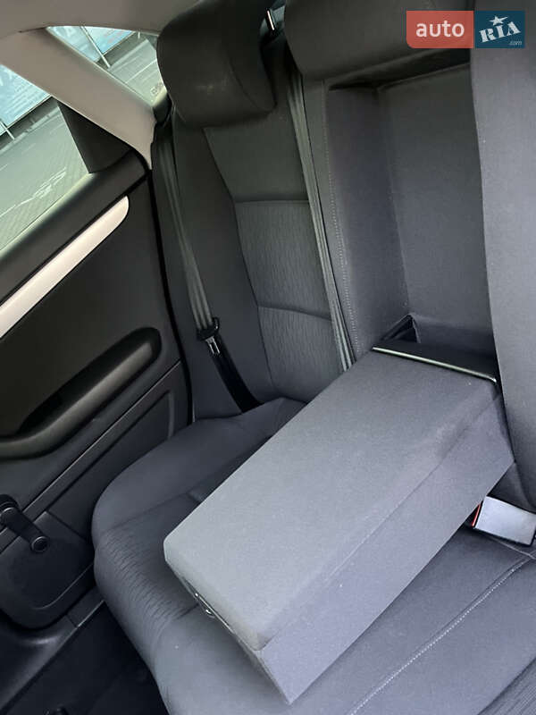 Седан Audi A4 2006 в Виннице