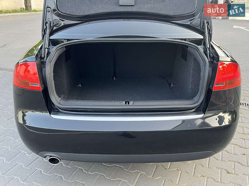 Седан Audi A4 2006 в Виннице