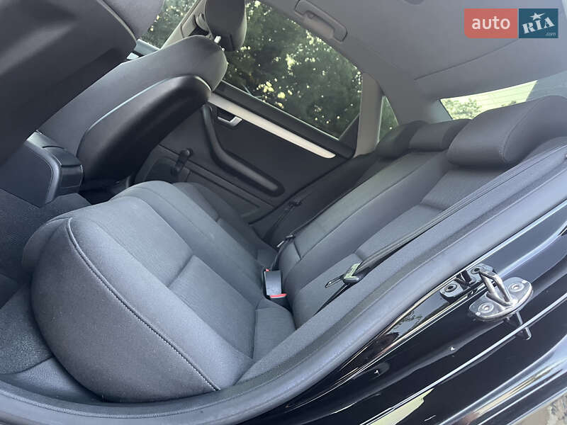 Седан Audi A4 2006 в Виннице