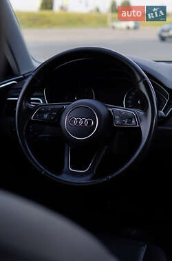 Седан Audi A4 2018 в 