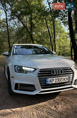 Седан Audi A4 2018 в 