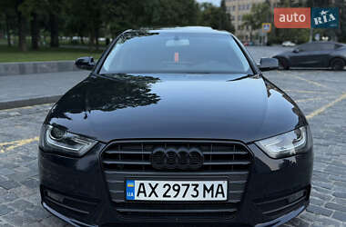 Седан Audi A4 2012 в 