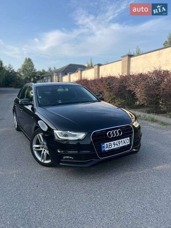 Универсал Audi A4 2013 в 
