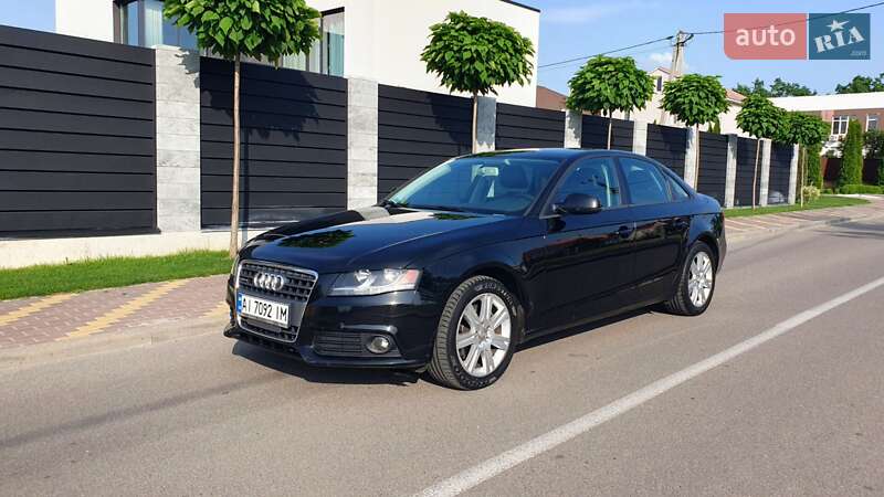Седан Audi A4 2010 в Киеве