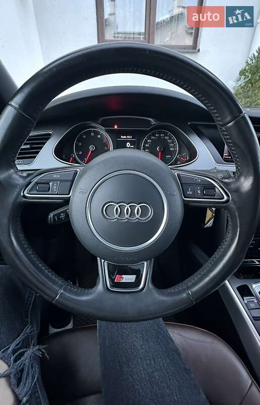 Седан Audi A4 2012 в Солонке
