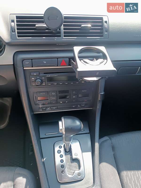 Универсал Audi A4 2005 в Ромнах