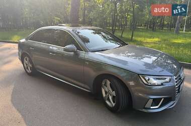 Седан Audi A4 2019 в 