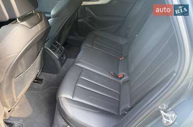 Седан Audi A4 2019 в 