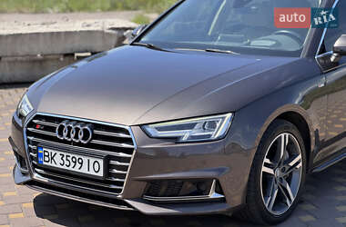 Седан Audi A4 2016 в 