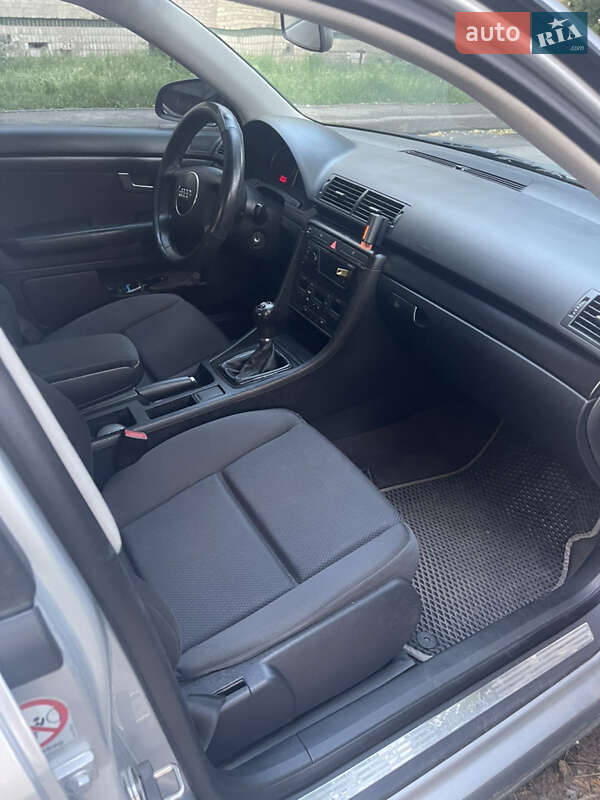 Седан Audi A4 2003 в Києві