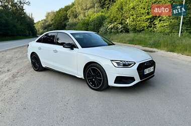 Седан Audi A4 2020 в 