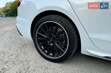 Седан Audi A4 2020 в 