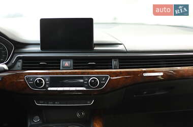 Седан Audi A4 2016 в 