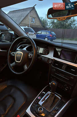 Седан Audi A4 2012 в 