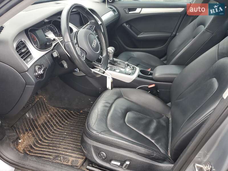 Седан Audi A4 2016 в Львове