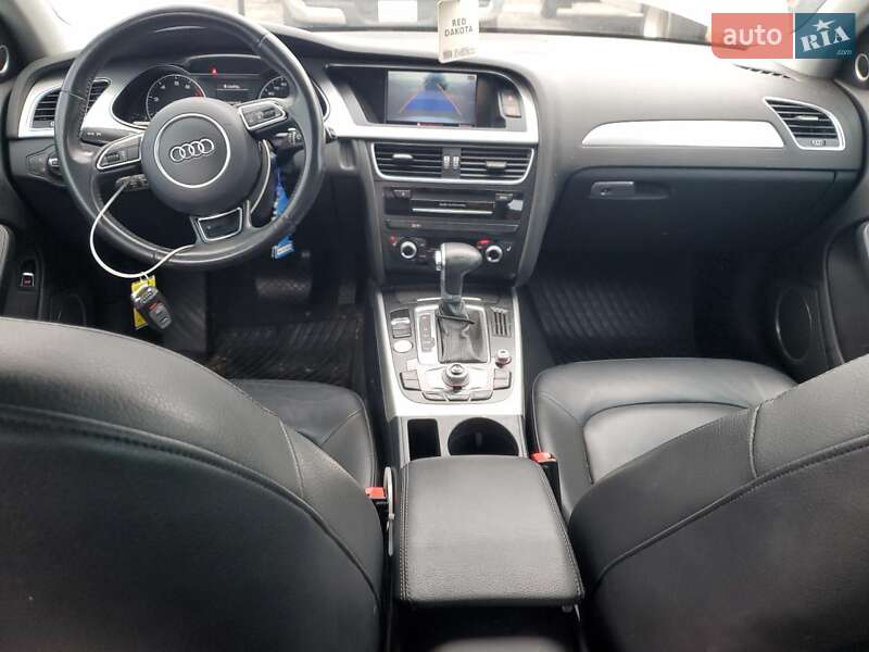 Седан Audi A4 2016 в Львове