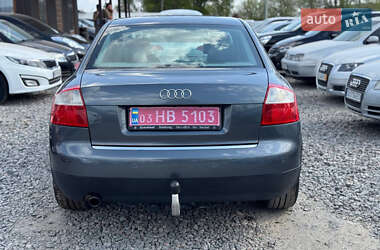 Седан Audi A4 2001 в 