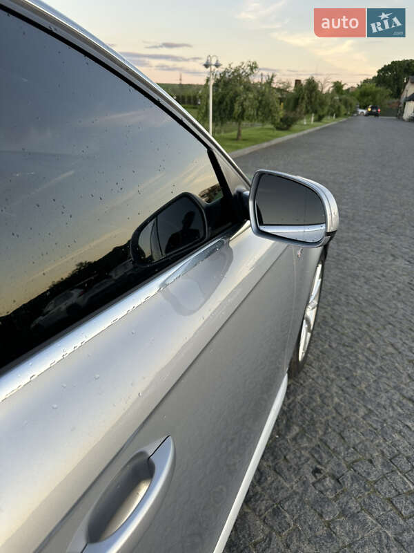 Седан Audi A4 2014 в Львові