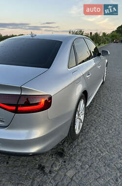 Седан Audi A4 2014 в Львове