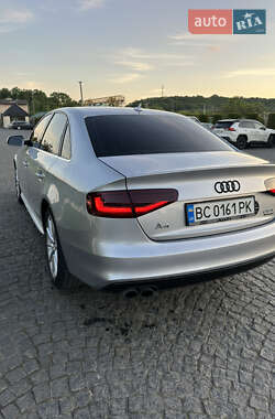 Седан Audi A4 2014 в Львове