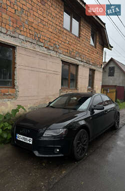Седан Audi A4 2011 в 