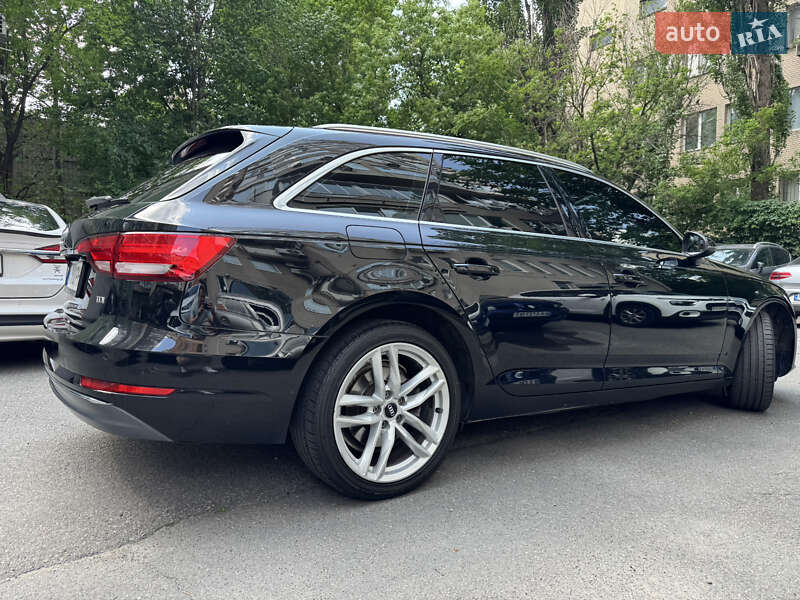 Универсал Audi A4 2016 в Киеве