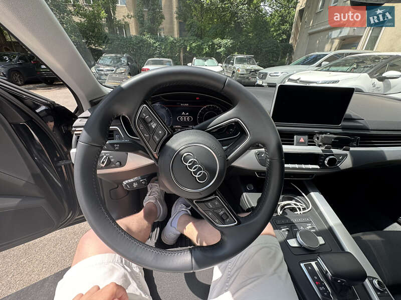 Универсал Audi A4 2016 в Киеве
