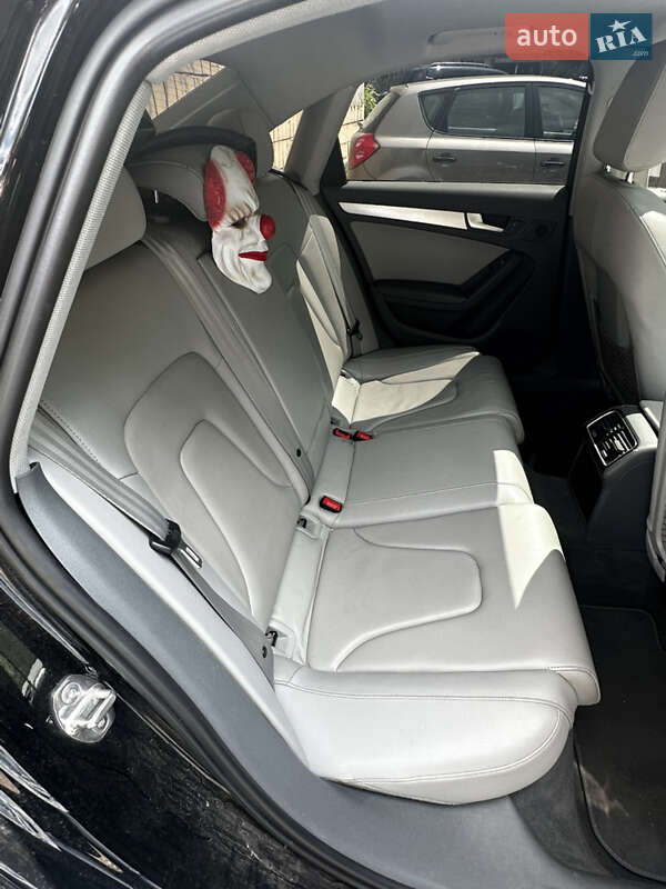 Седан Audi A4 2015 в Києві