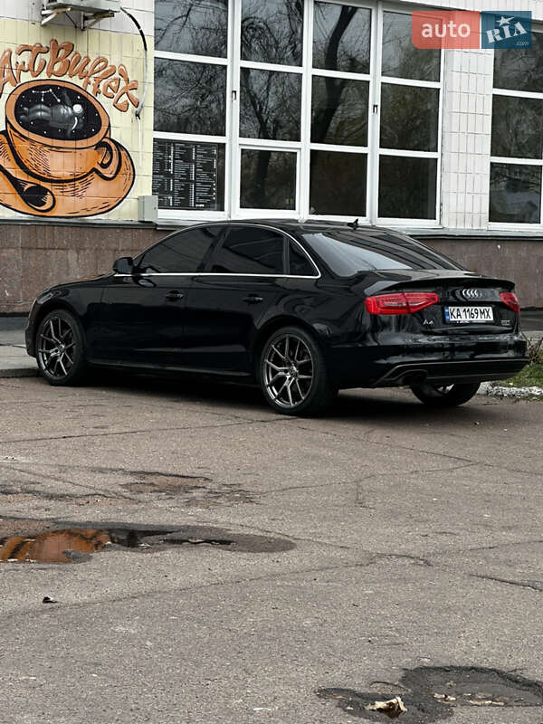 Седан Audi A4 2015 в Києві