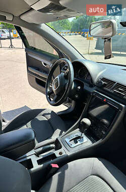 Седан Audi A4 2006 в 