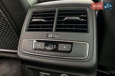 Седан Audi A4 2023 в 