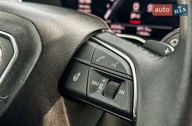 Седан Audi A4 2023 в 