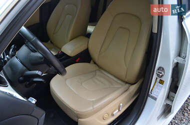 Седан Audi A4 2015 в 