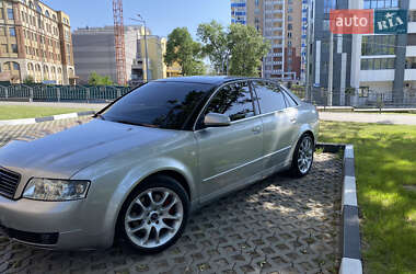 Седан Audi A4 2003 в 