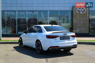 Седан Audi A4 2023 в 